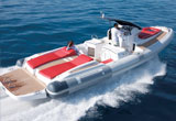 Pirelli 1100 chase boat